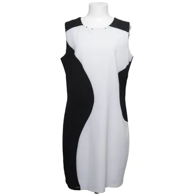 Klänning (Svart, Vit) från Zorbe Polyester
