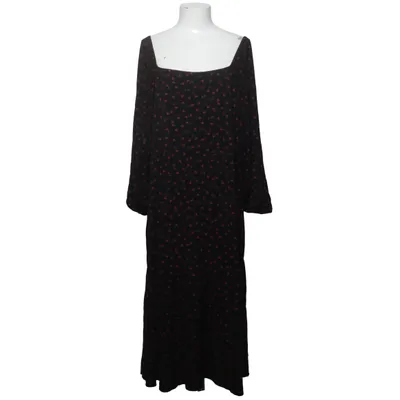 Robe (Noir, Rouge, Vert) de Limited Collection