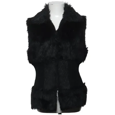Outer vest (Black) from Realty Polyester
