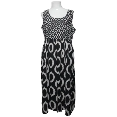 Dress (Black, White) from Chicoree Cotton