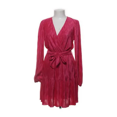 Klänning (IRREGULAR PLISSE DRESS) från Costes Studio Polyester