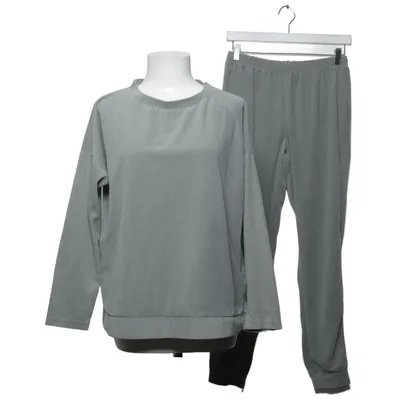 Mjukisset (Grå) från Beloved Polyester
