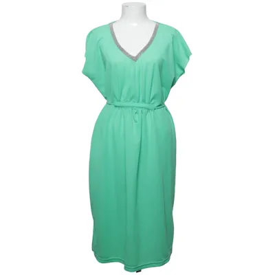Klänning (Grön) från Lili Sidonio x Molly Bracken Polyamid, Polyester, Viskos