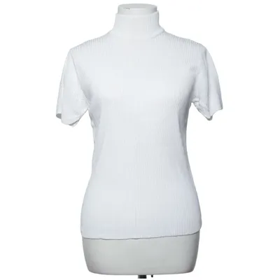 Top (White) from Adelsten Cotton, Viscose