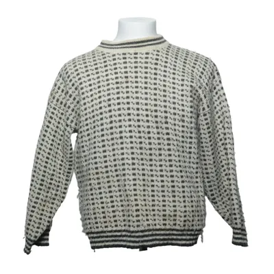 Sweater (White, Black) from Skjaeveland