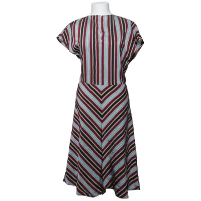 Långklänning (Blå, Svart, Röd, Beige) från Just in Case