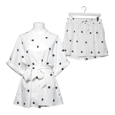 Set (White, Black) Polyester