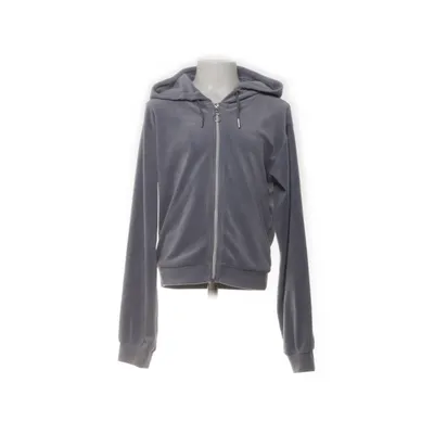 Huvtröja (Grå) från Gina Tricot Återvunnen polyester