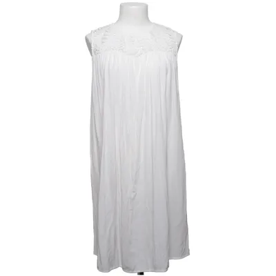 Robe (Blanc) de 365 Three-Sixty-Five Polyester, Viscose