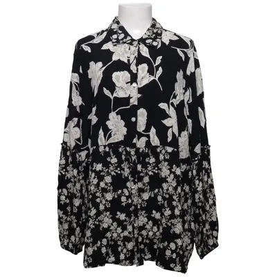 Blus (Svart, Vit) från Zoey Viskos