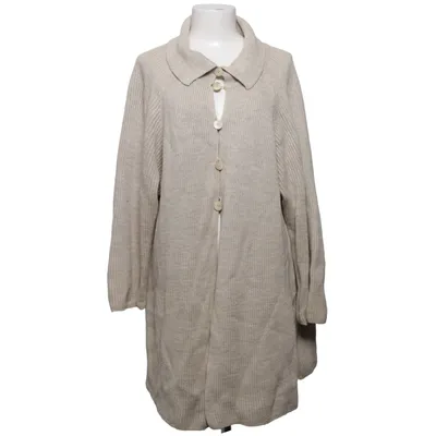 Cardigan (Beige) from Maria Maruschka