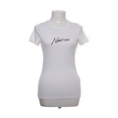 T-shirt (Vit) från Cotton Club