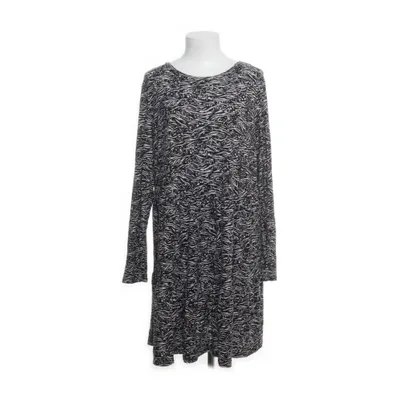 Klänning (Svart, Vit) från F&F