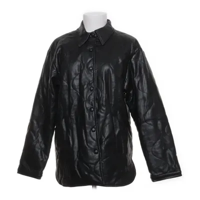 Jacka (Svart) från Pull & Bear