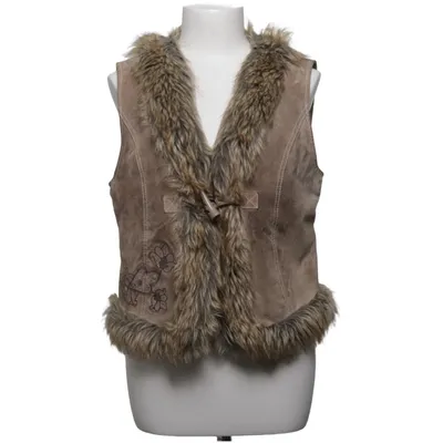 Outer vest (Brown) from Saki Collection