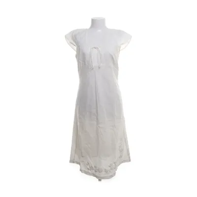 Dress (Broderi med sammet i nederkant. Rak modell, avtagen under bysten. ) from Flash Cotton