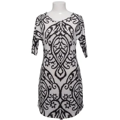Dress (Black, White) from Gumuxi