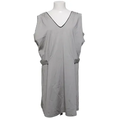 Robe (Beige) de Camilla Norrback