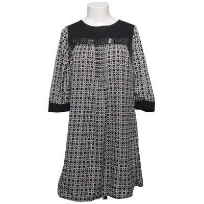 Robe (Noir, Blanc) de Atmosphere Polyester