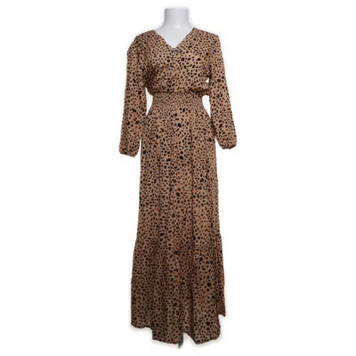 Långklänning (Beige, Svart) från Chiquita