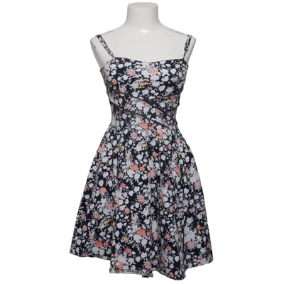Robe (Bleu, Blanc, Rose) de Nisan