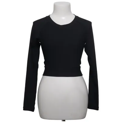 Sports top (Black) from Ryvelle