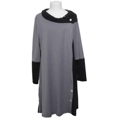 Robe (Gris, Noir) de Tendency