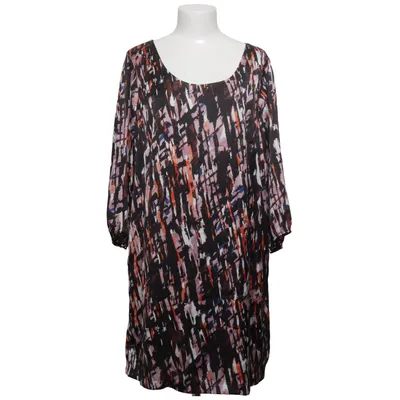 Robe (Moody) de Soaked in Luxury Polyester
