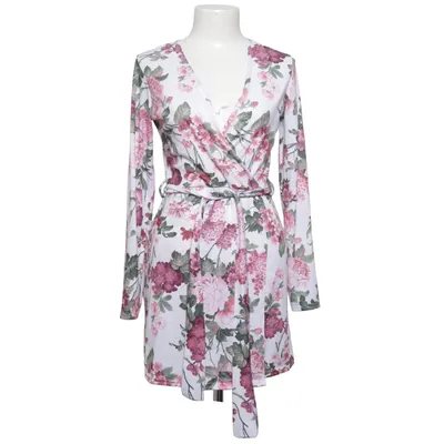 Robe portefeuille (Wrap Dress) de NLY Trend Élasthane, Polyester