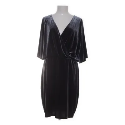 Klänning (Grå) från Boohoo