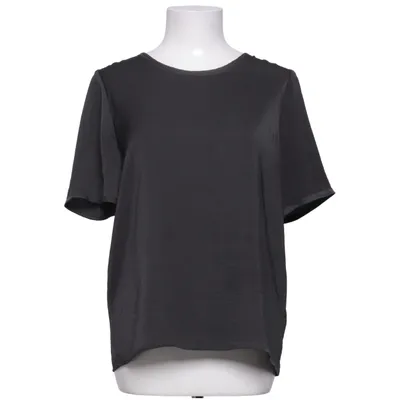 Topp (Grå) från Filippa K Återvunnen polyester