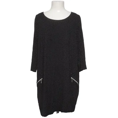 Dress (Black, White) from Kanok