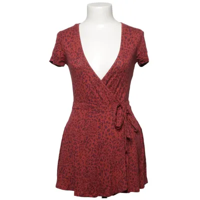 Omlottklänning (Röd, Lila) från Forever 21 Elastan, Viskos