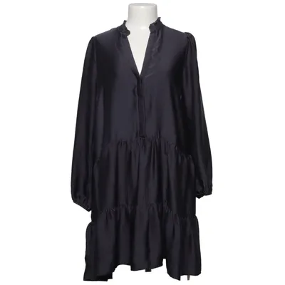 Klänning (FEDERICA SOFT DRESS) från Neo Noir Polyester
