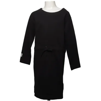 Klänning (Svart) från Mano Återvunnen bomull, Återvunnen polyester