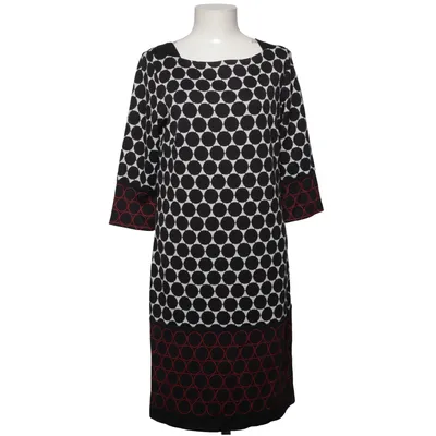 Robe (Noir, Blanc, Rouge) de Comma