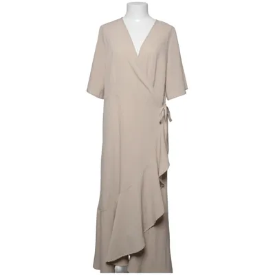 Robe portefeuille (Beige) de Pernilla Wahlgren