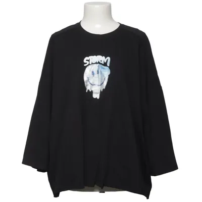 T-shirt (Svart) från Nikolaj Storm