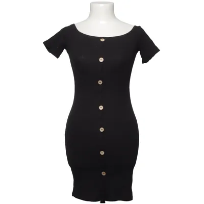 Klänning (Svart) från Fashion Nova