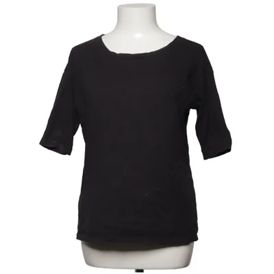 T-shirt (Schwarz) von Stig P Baumwolle