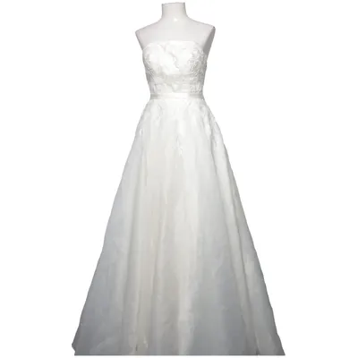 Wedding dress (White) from Magic Bride