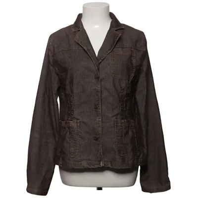 Jack (Bruin) van Carry Katoen, Polyester
