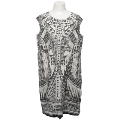Robe (Noir, Blanc) de Carla F Lin, Polyester