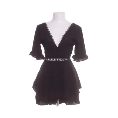 Byxdress (Svart) från Miss Cix