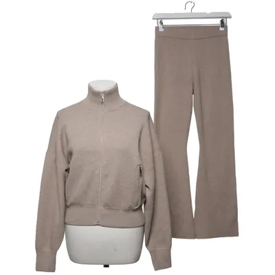 Mjukisset (Beige) från Oysho Polyester, Viskos