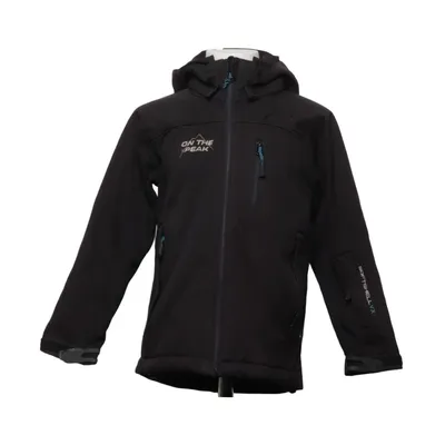 Skaljacka (Svart) från On the Peak Polyester