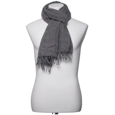 Scarf (Gray) from Amanda Christensen