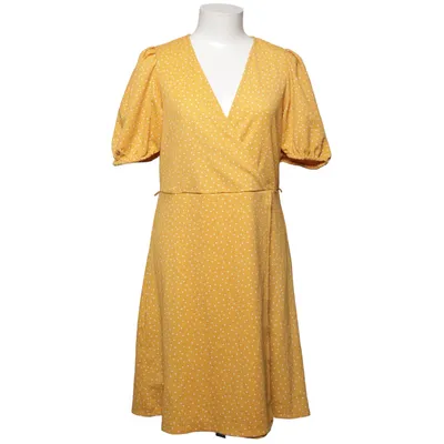 Wrap dress (Yellow, White) from Mango