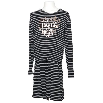 Klänning (Svart, Vit) från United Colors of Benetton