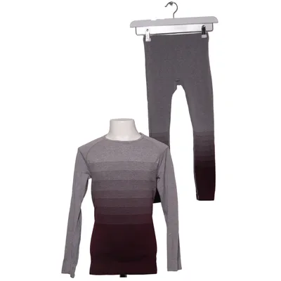 Base layer (Gray, Red) from Crivit